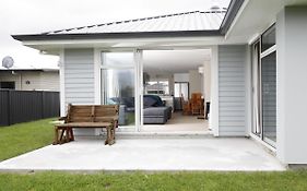 Fiordland Getaway - Te Anau Holiday Home